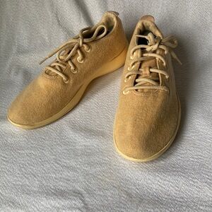 Allbirds Lux Beige Merino Wool Washable Running Shoes Size M11